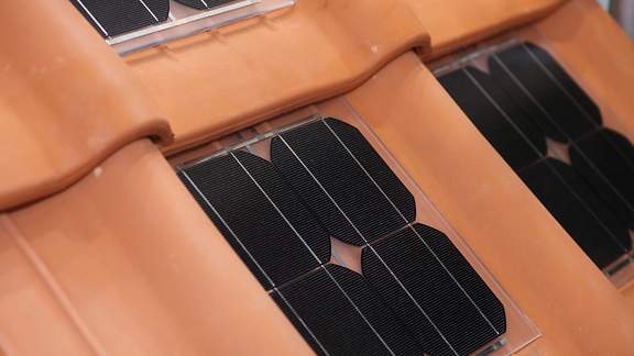 Solardachziegel Detailaufnahme